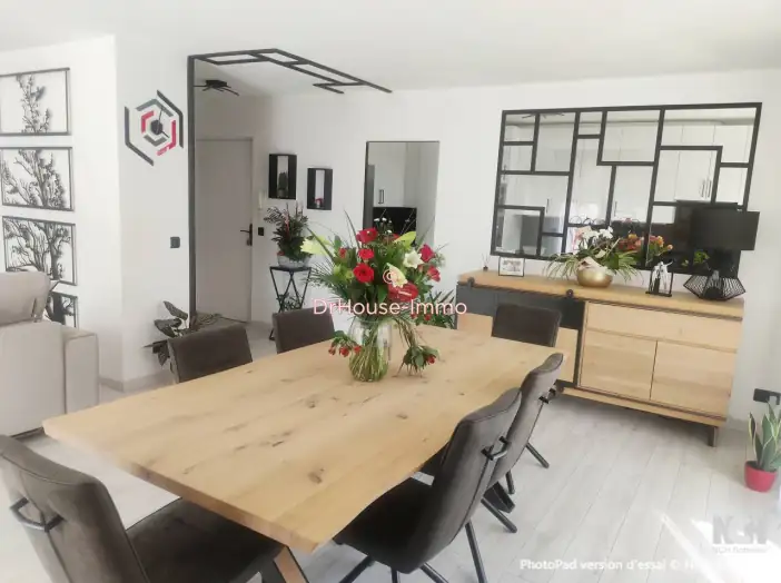 Appartement 4 pièces de 82 m² - Roissy-en-France (95700)