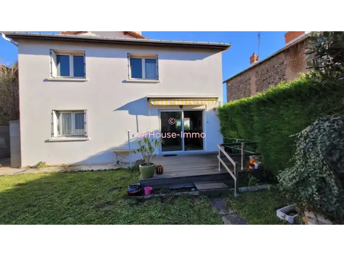 Maison 7 pièces de 176 m² - Clermont-Ferrand (63000)