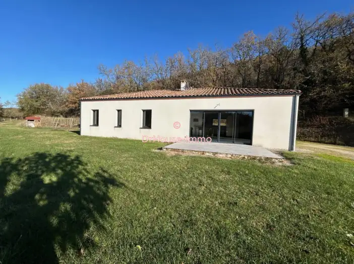 Maison 6 pièces de 136 m² - Saint-Pantaléon (46800)