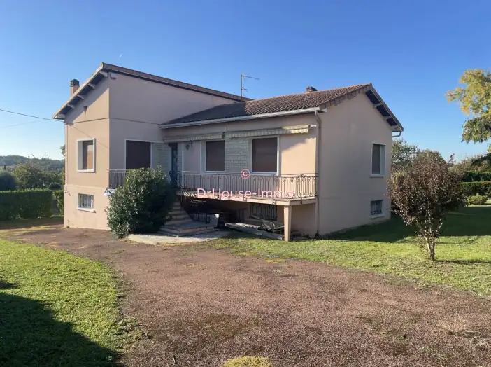 Maison 7 pièces de 179 m² - Nersac (16440)
