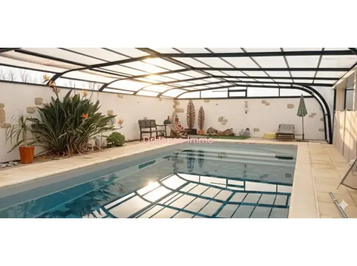 Maison 8 pièces de 210 m² - Commequiers (85220)