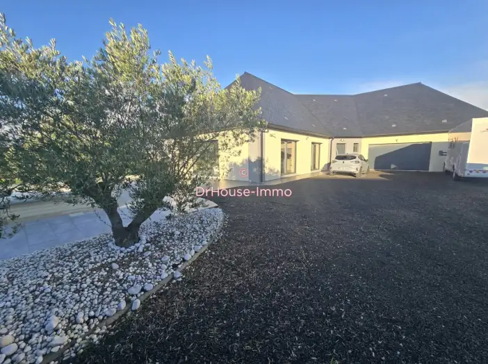 Maison 5 pièces de 160 m² - Petit-Caux (76370)