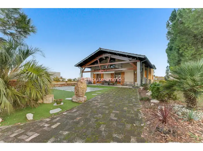 Maison 5 pièces de 189 m² - Pechbonnieu (31140)