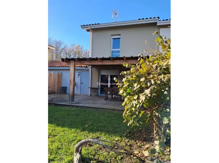 Maison 3 pièces de 69 m² - Saint-Aubin-de-Médoc (33160)