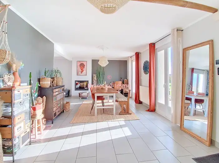 Maison 5 pièces de 123 m² - Poilley (50220)