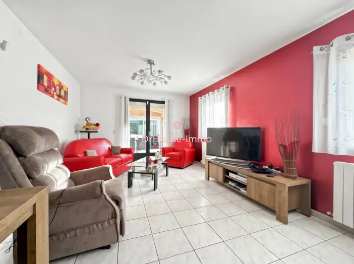 Maison 5 pièces de 146 m² - Saint-Hilaire-de-Brethmas (30560)