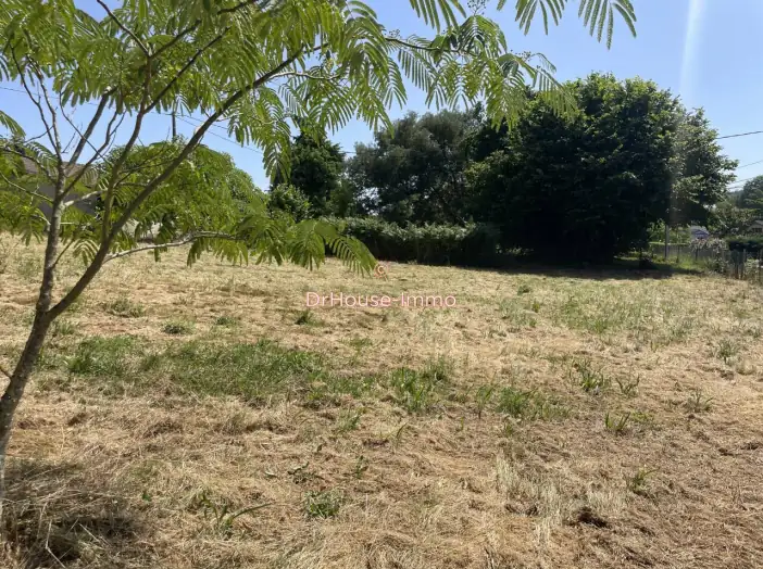 Terrain de 564 m² - Boulazac Isle Manoire (24750)