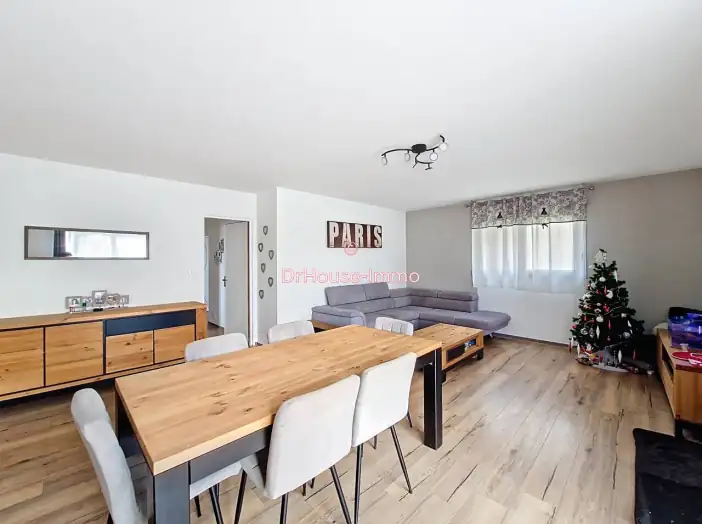 Maison 4 pièces de 93 m² - Chauray (79180)