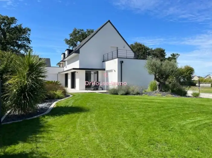 Maison 7 pièces de 192 m² - Sarzeau (56370)