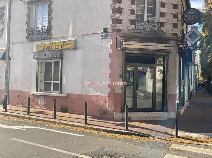 Commerce 3 pièces de 60 m² - Aubervilliers (93300)