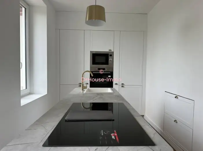 Maison 6 pièces de 160 m² - Druye (37190)