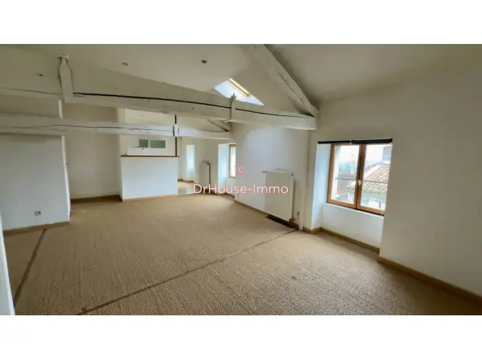 Appartement 3 pièces de 74 m² - Cahors (46000)