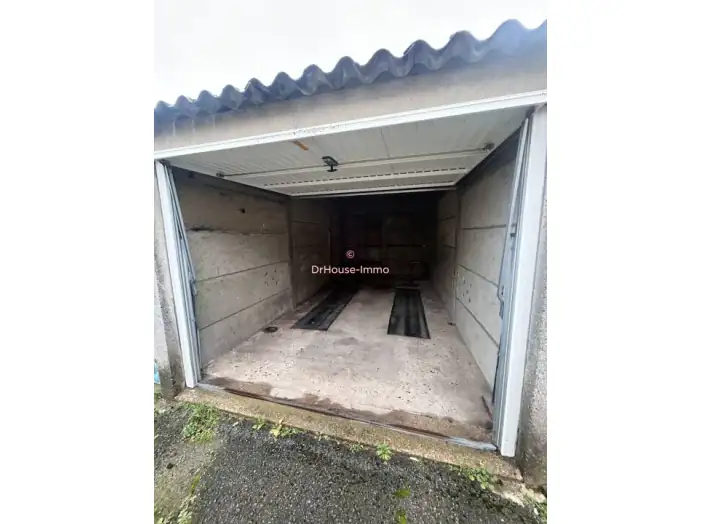 Parking / Box de 15 m² - Coudekerque-Branche (59210)