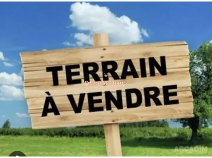 Terrain de 875 m² - Avensan (33480)