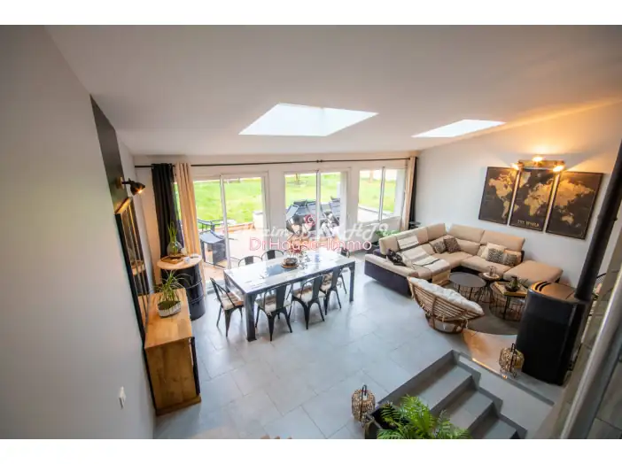 Maison 7 pièces de 145 m² - Guitrancourt (78440)