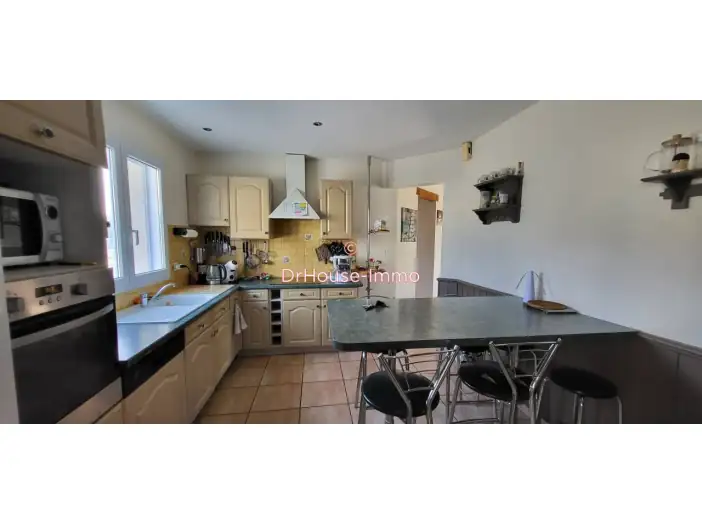 Maison 8 pièces de 162 m² - Brem-sur-Mer (85470)