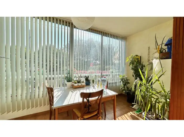 Appartement 2 pièces de 40 m² - Bandol (83150)