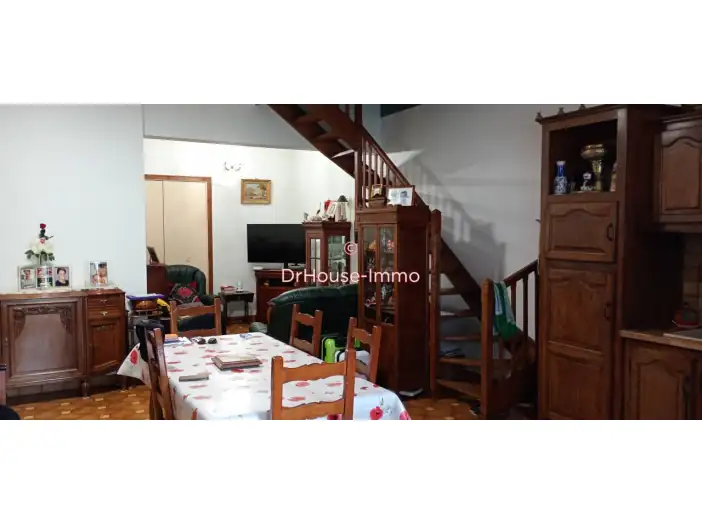 Maison 6 pièces de 126 m² - Bordeaux (33000)