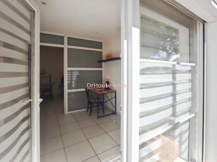 Bureau 2 pièces de 21 m² - Saint-Martin-de-Seignanx (40390)