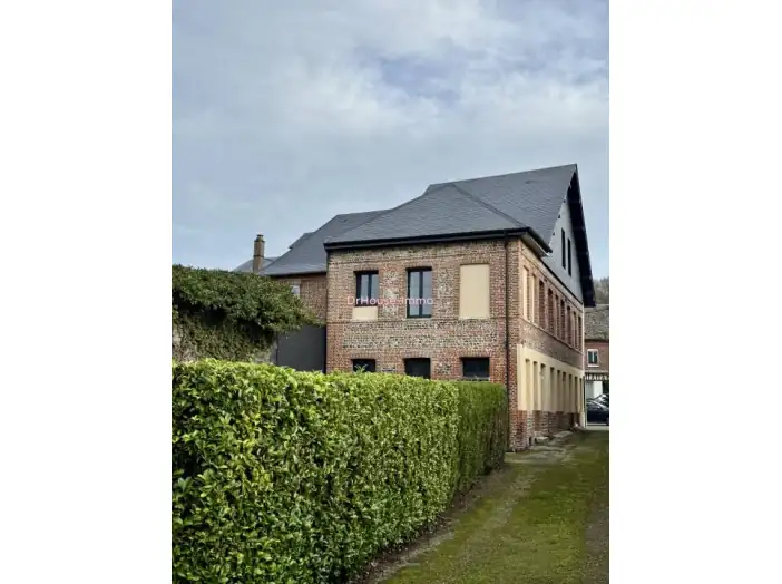 Maison 6 pièces de 120 m² - Val-de-Saâne (76890)