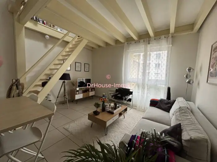 Appartement 2 pièces de 51 m² - Bordeaux (33000)