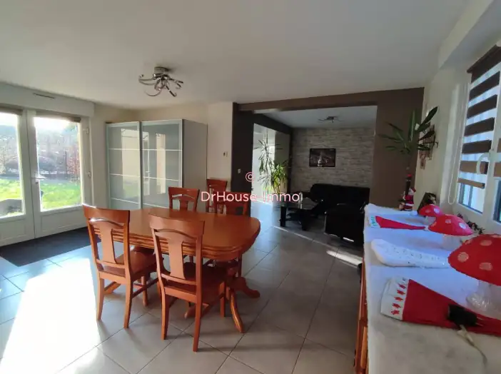 Maison 5 pièces de 133 m² - Mondrainville (14210)