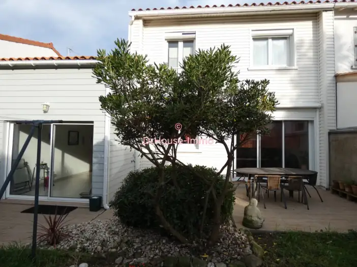 Maison 5 pièces de 80 m² - La Rochelle (17000)