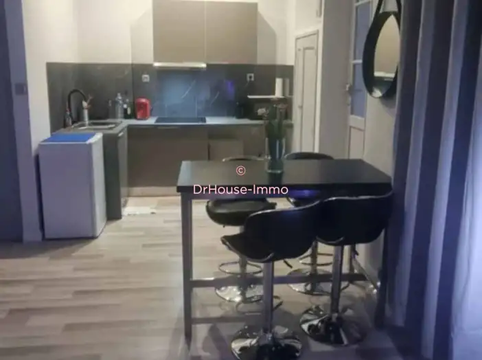 Appartement 2 pièces de 46 m² - Marseille (13003)