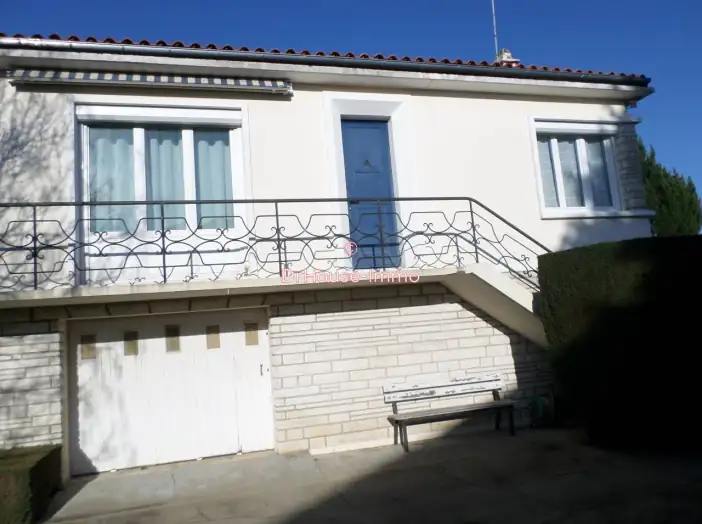 Maison 6 pièces de 108 m² - Soyaux (16800)