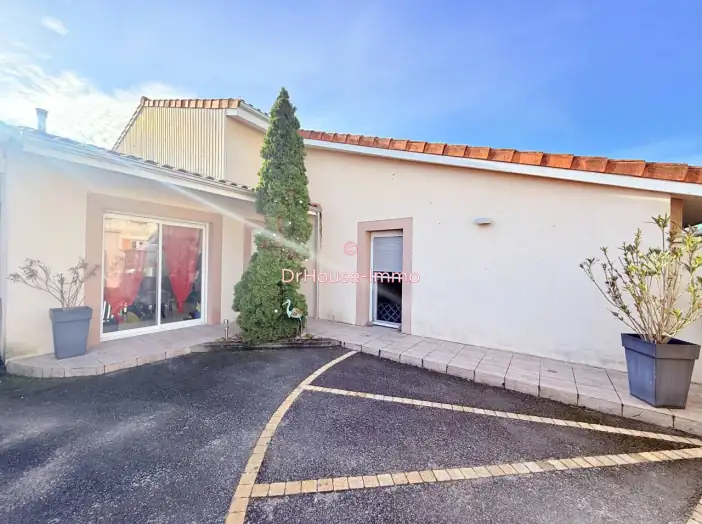 Maison 5 pièces de 152 m² - Lamarque (33460)