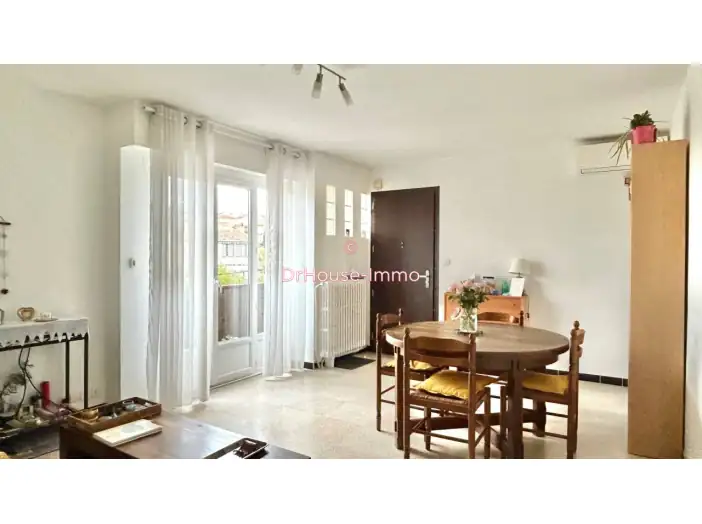 Image des la section Servies