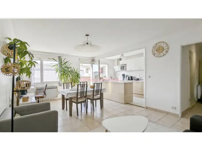 Appartement 3 pièces de 68 m² - Lyon (69008)