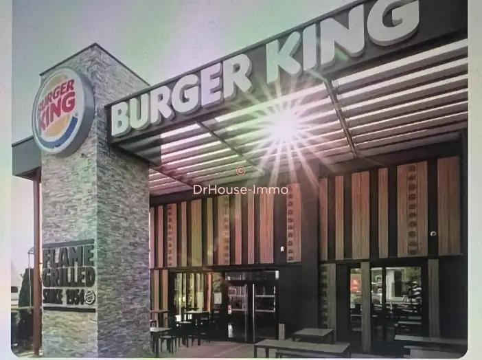 Immeuble 10 pièces de 2 211 m² - Bordeaux (33000)