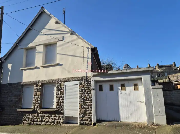 Maison 5 pièces de 73 m² - Gorron (53120)