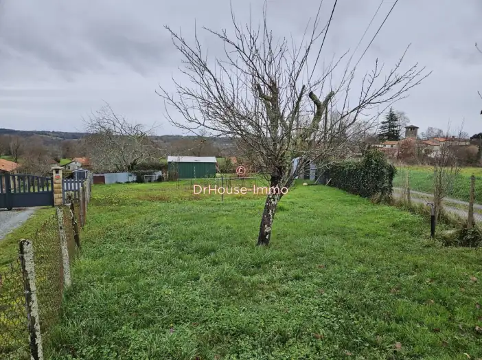 Terrain de 2 243 m² - Ribérac (24600)