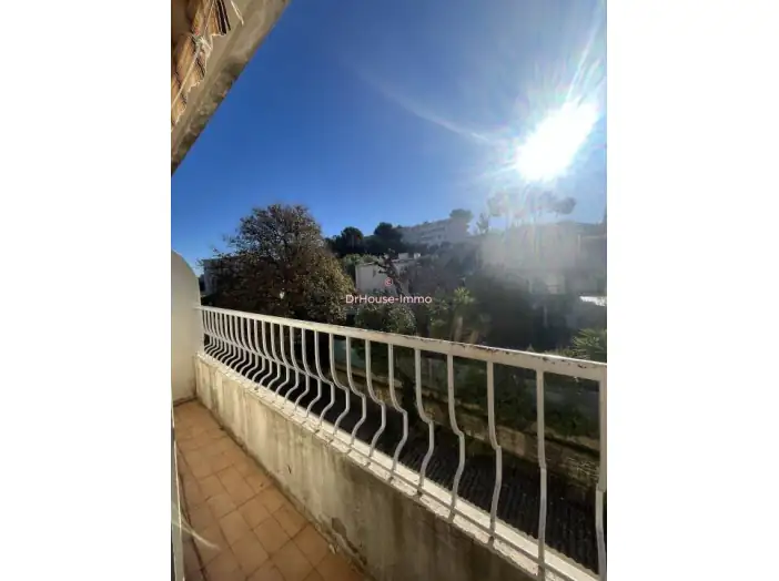 Image des la section Servies