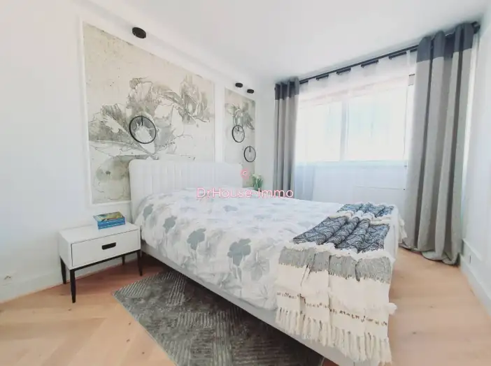 Appartement 4 pièces de 81 m² - Colombes (92700)