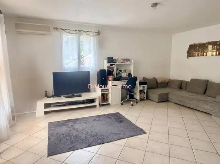 Appartement 3 pièces de 74 m² - La Ciotat (13600)