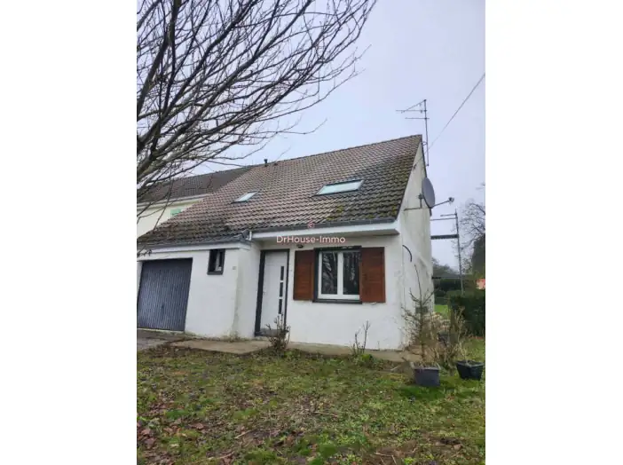 Maison 5 pièces de 89 m² - Preux-au-Bois (59288)