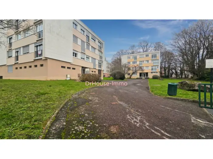 Appartement 2 pièces de 42 m² - Villiers-sur-Orge (91700)