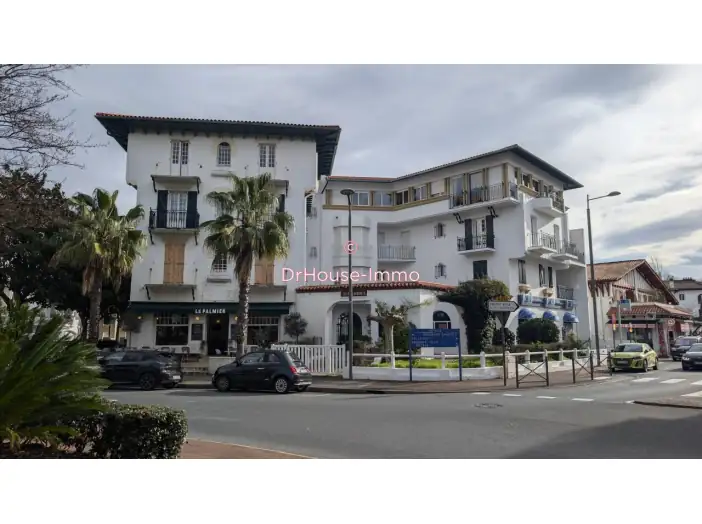 Appartement 3 pièces de 79 m² - Hendaye (64700)