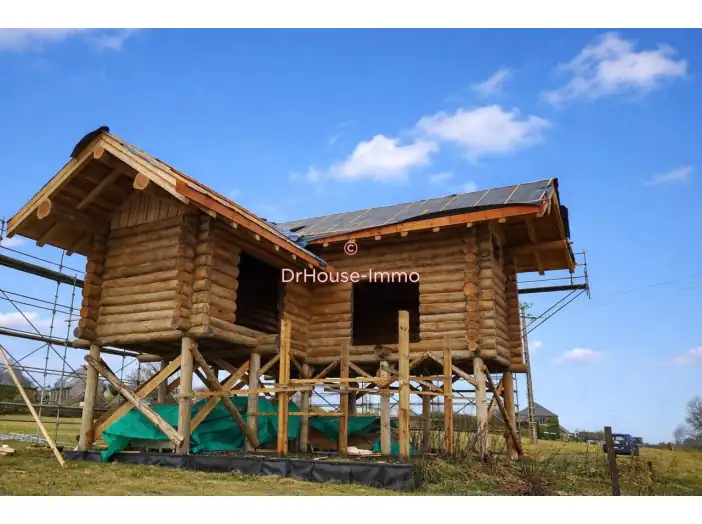 Maison 3 pièces de 86 m² - Vernines (63210)