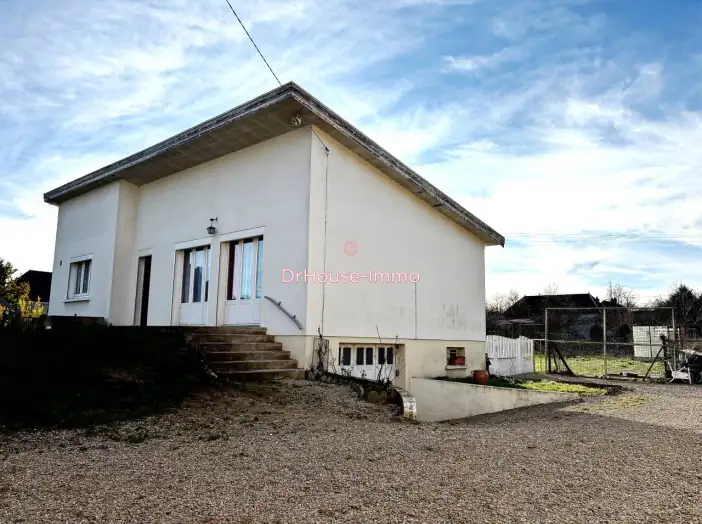 Maison 4 pièces de 82 m² - Saint-Mesmin (10280)