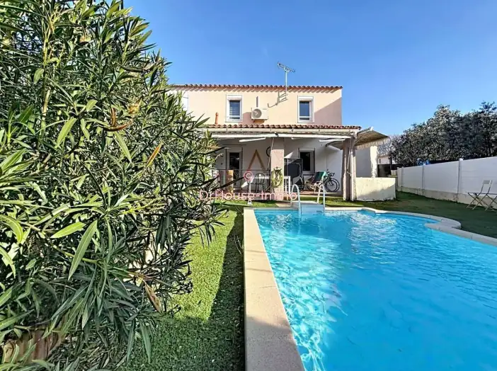 Maison 4 pièces de 85 m² - Vitrolles (13127)