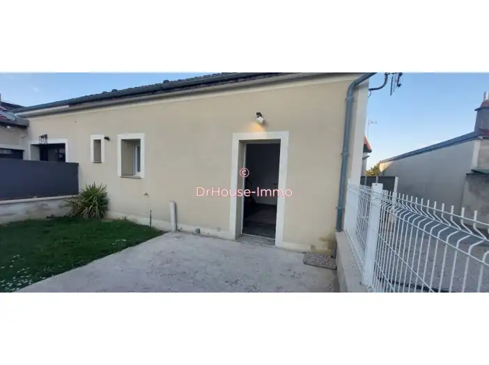 Loft / Atelier 3 pièces de 58 m² - Troyes (10000)