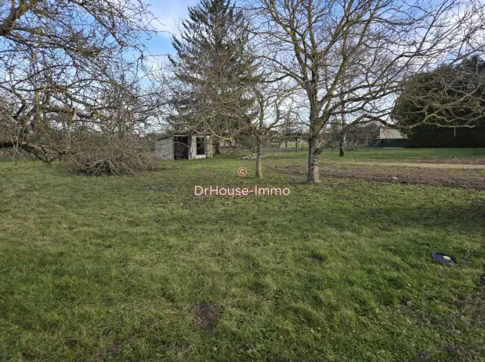 Terrain de 1 078 m² - Souligny (10320)