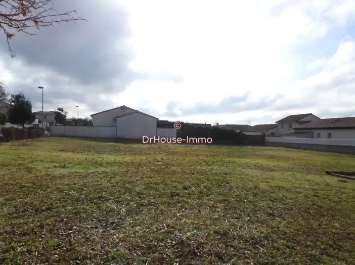 Terrain de 640 m² - Montlaur (31450)
