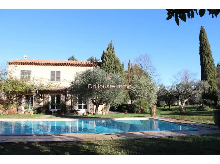 Maison 6 pièces de 209 m² - Martigues (13500)