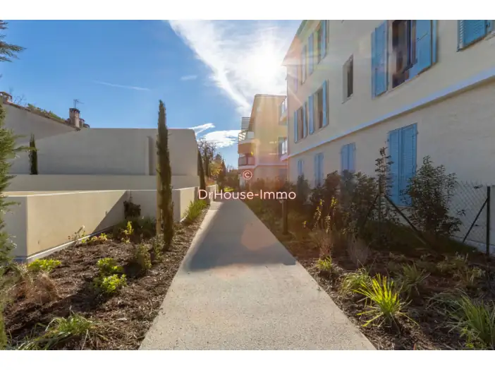 Image des la section Servies