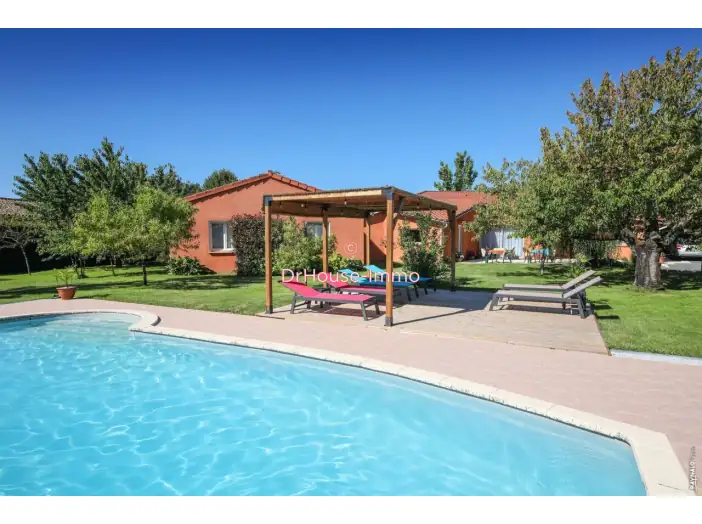 Image des la section Servies